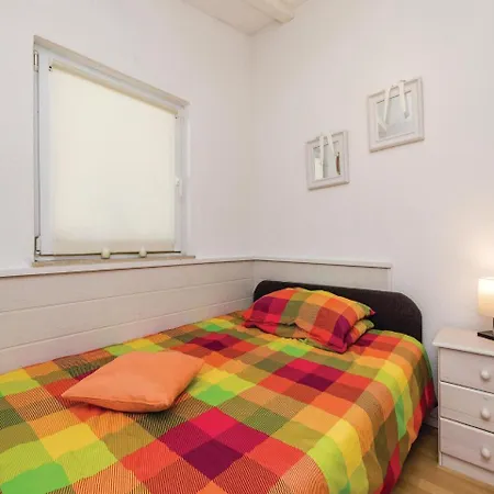 Apartment Three-bedroom In