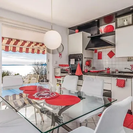 Three-bedroom In Apartment